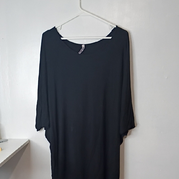 Bundle Of 2 Bat Wing Blouses Size Medium Womens Short Sleeve Shirt - Picture 2 of 14